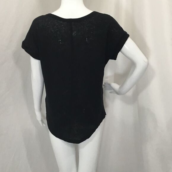 Stem Split Neck Tee (H5) - Picture 3 of 5